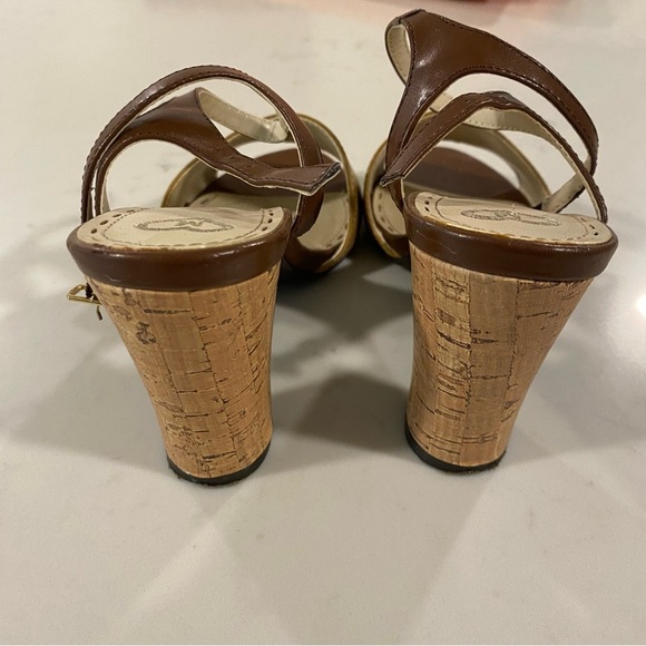 Madeline Brown and Tan Strappy Sandals, Size 8 - Picture 4 of 7